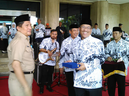 Pencarian PGRI Padang Panjang - Persatuan Guru Republik Indonesia Cabang Padang Panjang